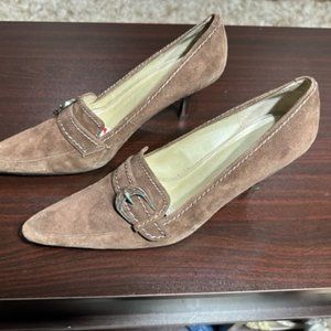 Size 10 Brown Suede Western Style Heels